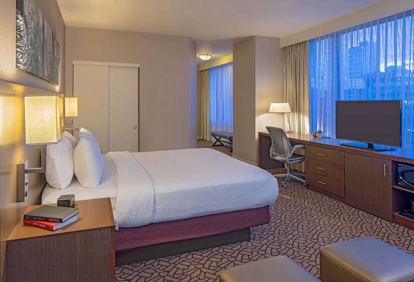 סוויטת ג'וניור, Hilton Garden Inn Downtown Dallas