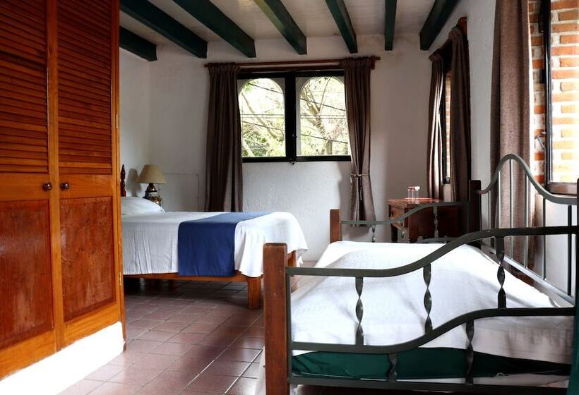 غرفة قياسية ثلاثية, La Posada Del Valle