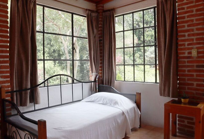 غرفة قياسية ثلاثية, La Posada Del Valle