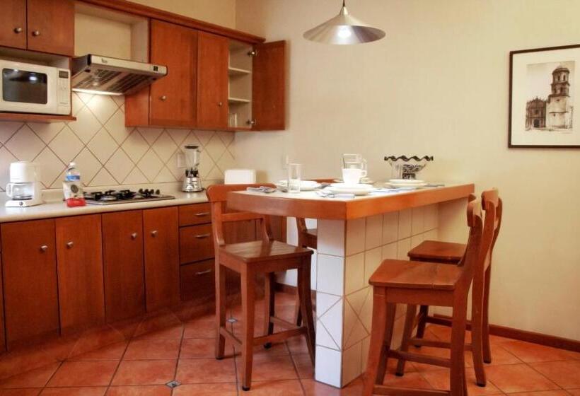 סוויטה, Alcazar Suites