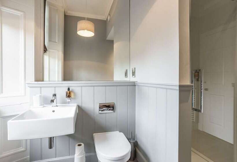 Apartament 21 Dormitor Superior, No1 Apartments Edinburgh   George Iv Bridge