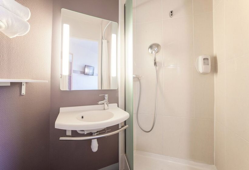 Трехместный Номер Классика, B&b Hotel Marne La Vallée Bussy Saint Georges