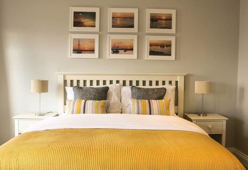 Family Suite, The Victory At Mersea