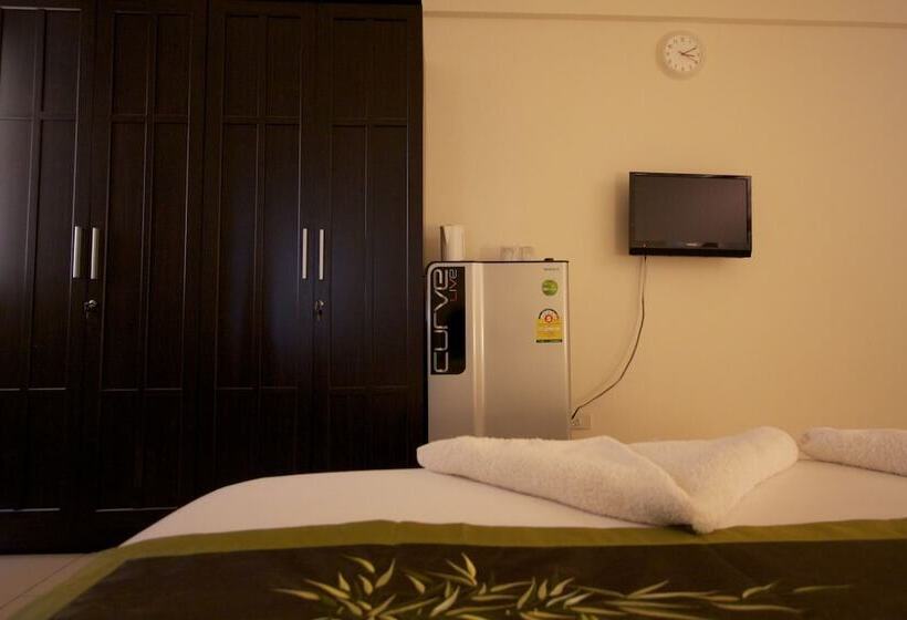 스탠다드 룸, Charn Residence