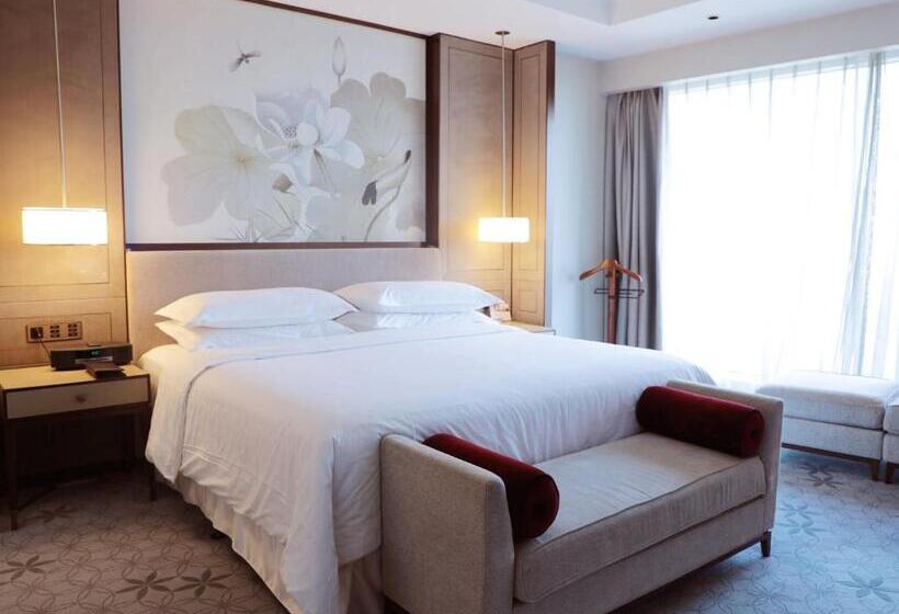 سوئیت کلاب, Sheraton Shanghai Jiading
