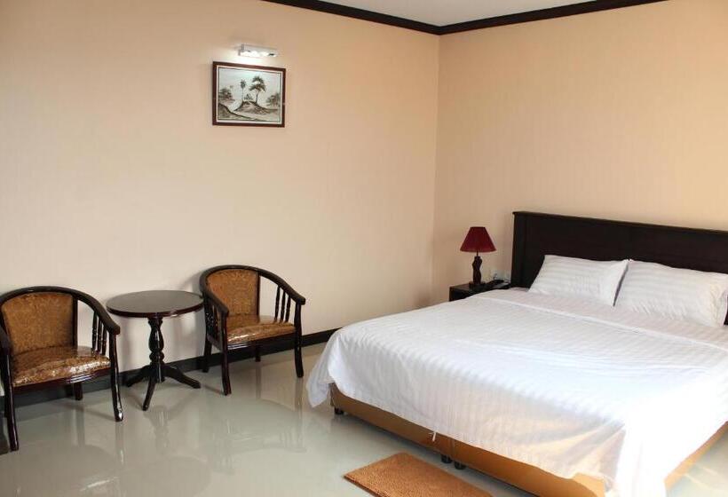 스탠다드 룸 킹사이즈 침대, Triton Hotel Nakhonratchasima โรงแรมไททัน