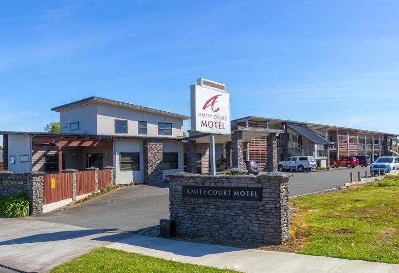 스탠다드 스튜디오 킹침대, Amity Court Motel