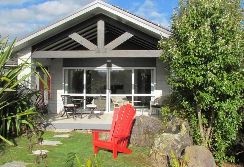 Люкс Deluxe Кровать Кинг, Tongariro Suites