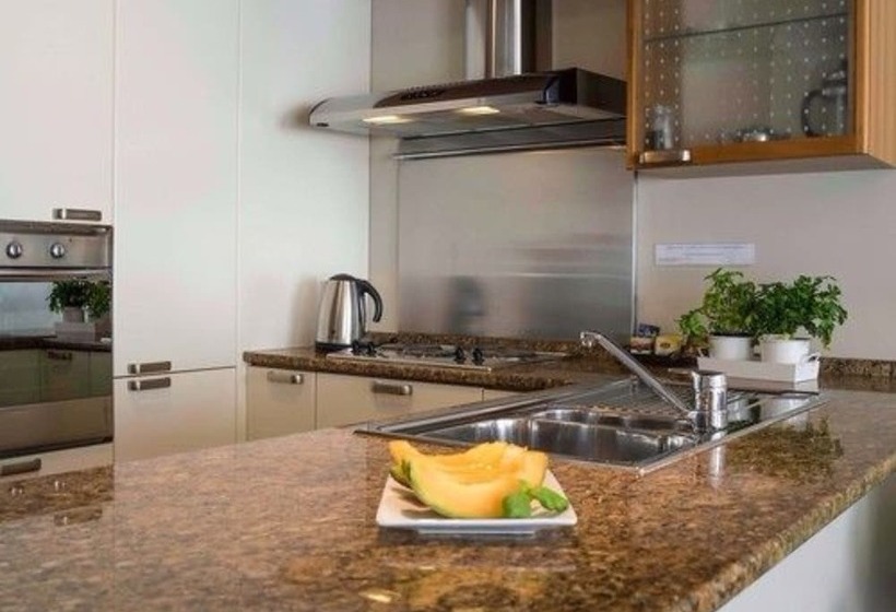 Апартаменты Deluxe 1 Спальня Вид на Море, Belle Mer Beach Front Apartments