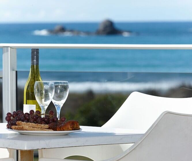 Апартаменты Deluxe 3 Спальни, Belle Mer Beach Front Apartments