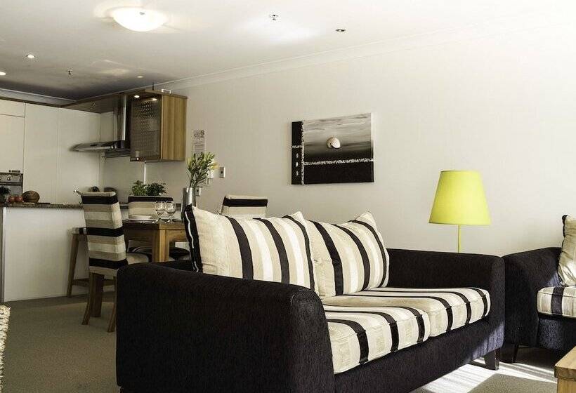 Апартаменты 2 Спальни, Belle Mer Beach Front Apartments