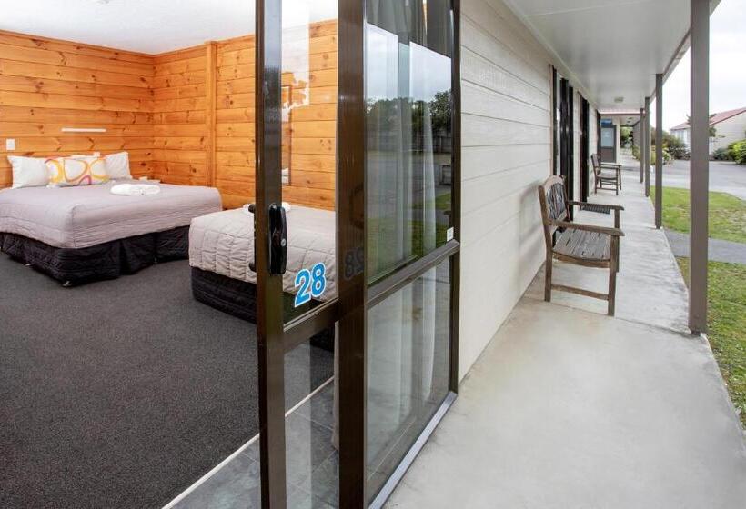 Студия Superior, Wellington Top 10 Holiday Park