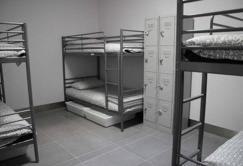 공동 객실, Quokka Backpackers Hostel Perth   Note   Valid Passport Required To Check In