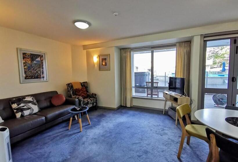 １ベッドルームアパートメント, The Anchorage Apartments