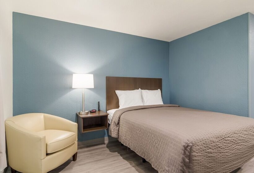 Люкс, Woodspring Suites Wixom   Novi