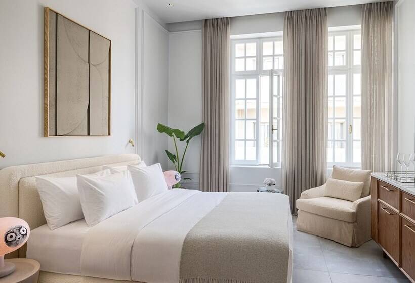 디럭스 룸, The Dolli At Acropolis, A Hotel To Live