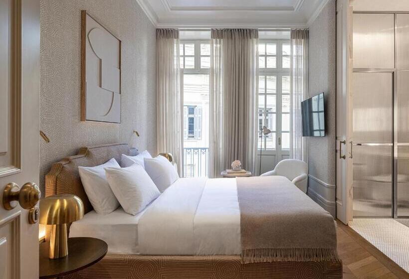 스탠다드 발코니 룸, The Dolli At Acropolis, A Hotel To Live