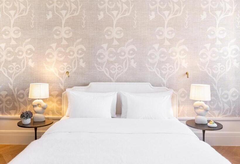 디럭스 룸, The Dolli At Acropolis, A Hotel To Live
