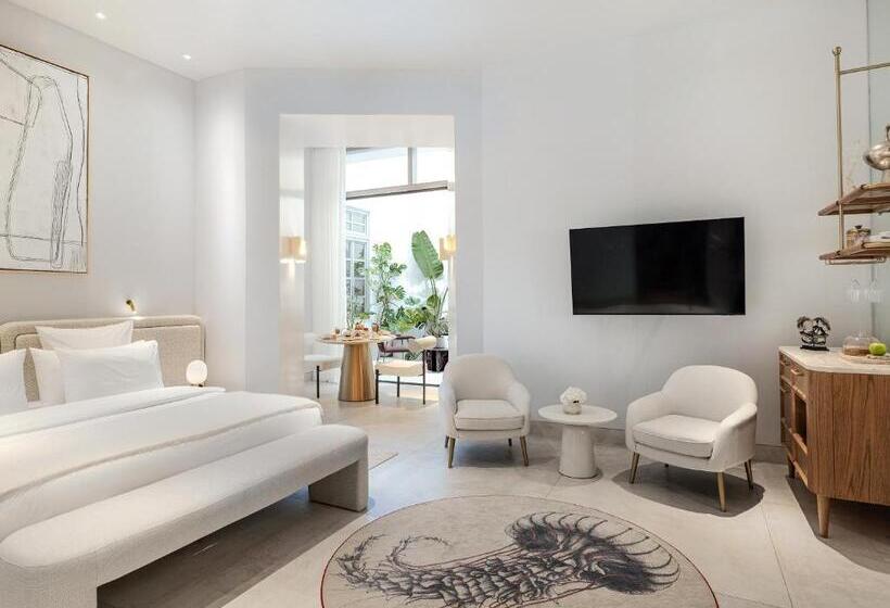 주니어 스위트, The Dolli At Acropolis, A Hotel To Live