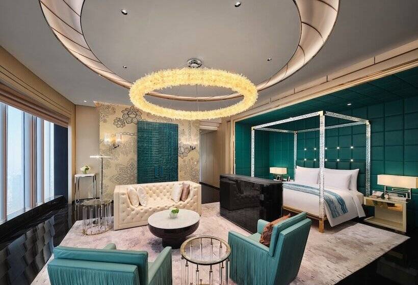 سوییت, J Hotel, Shanghai Tower   Above All Else, Overlooking The Bund
