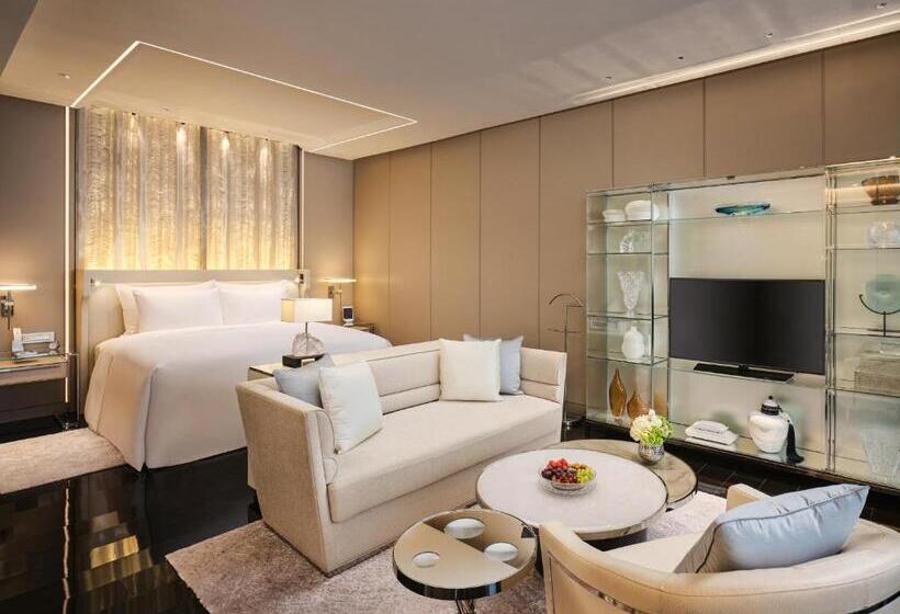 اتاق پرمیوم, J Hotel, Shanghai Tower   Above All Else, Overlooking The Bund
