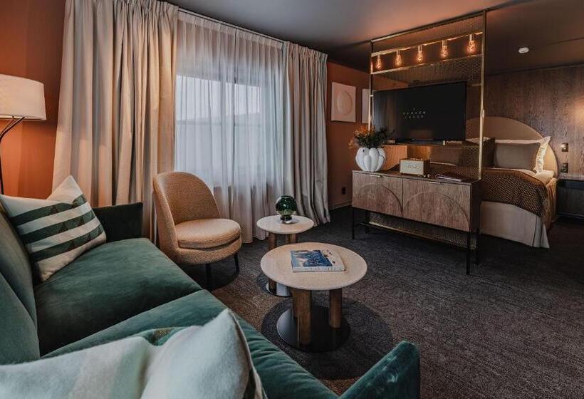 산전망 주니어 스위트, Funken Lodge