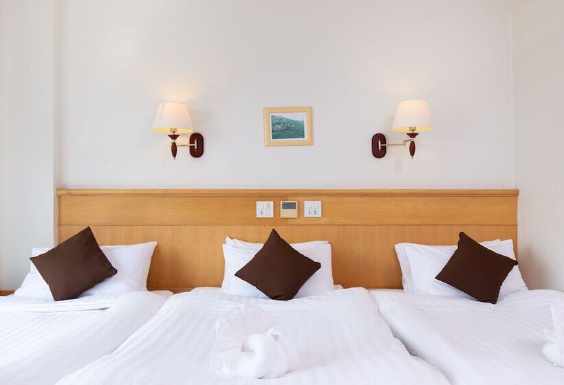 スタンダードトリプルルーム, Kanchanaburi City Hotel   Sha Extra Plus