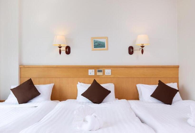 スタンダードトリプルルーム, Kanchanaburi City Hotel   Sha Extra Plus