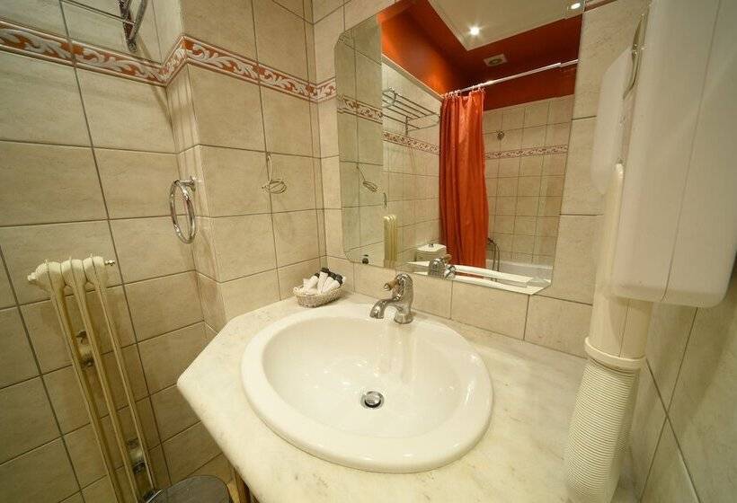 Family Suite, Mont Helmos