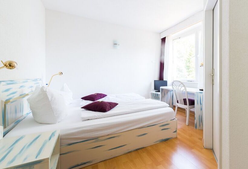 Номер Стандарт, Spreewaldschule @swarmhotels