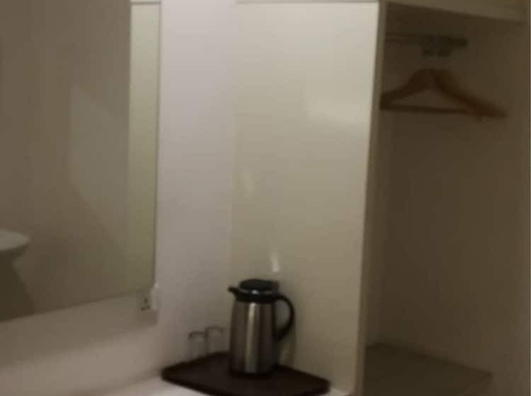Номер Deluxe, Regal Malaysia