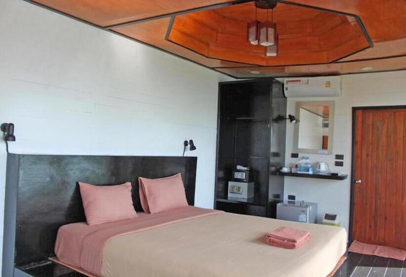 Бунгало Deluxe, The Cobble Beach Hotel  Phi Phi Island