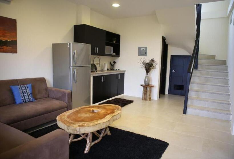 套房带泳池景, Me Hotel & Villas   Montañita Estates