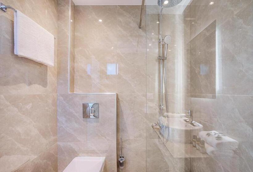 Трехместный Номер Стандарт Вид на Сад, Alexmare Hotel Fourka