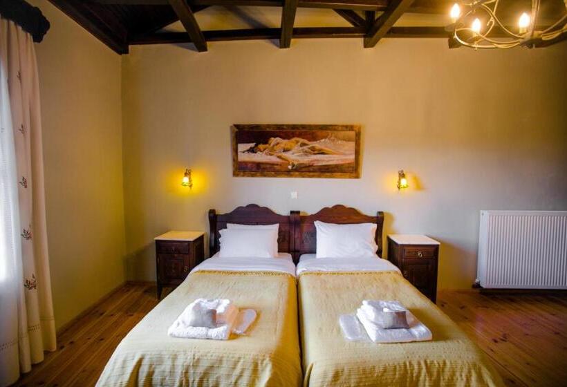 발코니가 있는 4인용 스탠다드 룸, Lefkippos Mansion Near Alexandroupolis