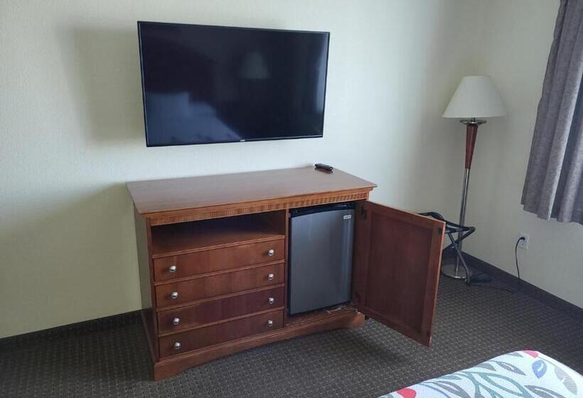 Номер Стандарт Адаптированный для Инвалидов, A Riverside Inn Travelodge By Wyndham