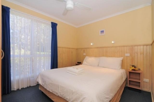 Дом 3 Спальни, Kendalls Beach Holiday Park