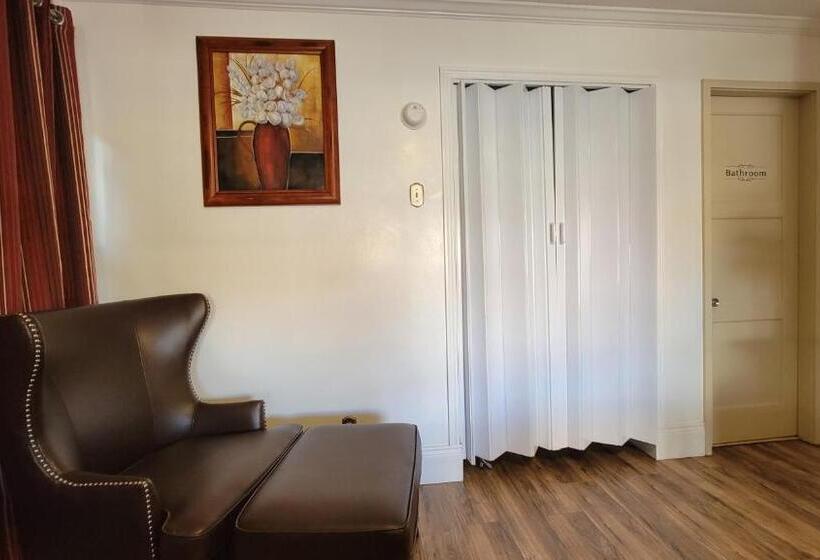 Номер Deluxe Кровать Кинг, Magnuson  Cedar City