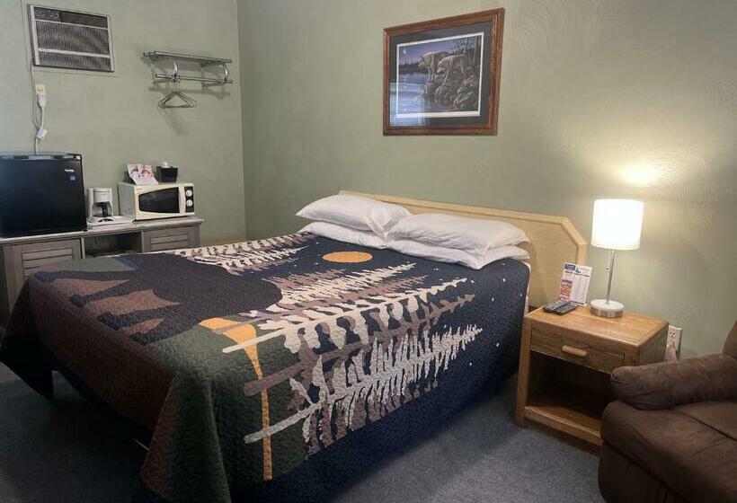 Номер Стандарт, Cedars Motel