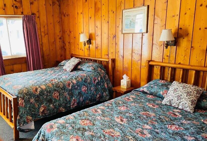 Четырехместный Номер Стандарт, Cedars Motel