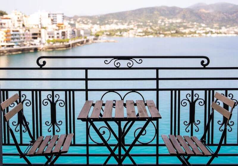 اتاق سه نفره سوپریور با چشم‌انداز دریا, Casa Porto Boutique Hotel - Adults Only