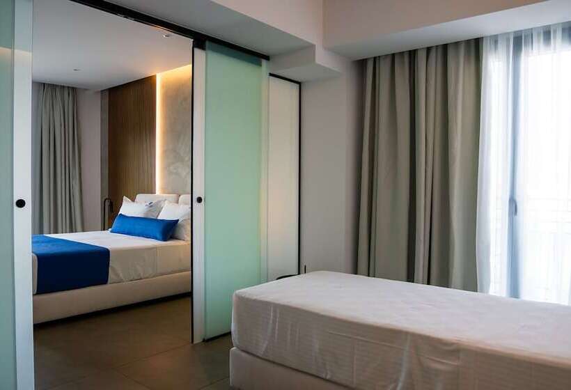 اتاق سه نفره سوپریور با چشم‌انداز دریا, Casa Porto Boutique Hotel - Adults Only