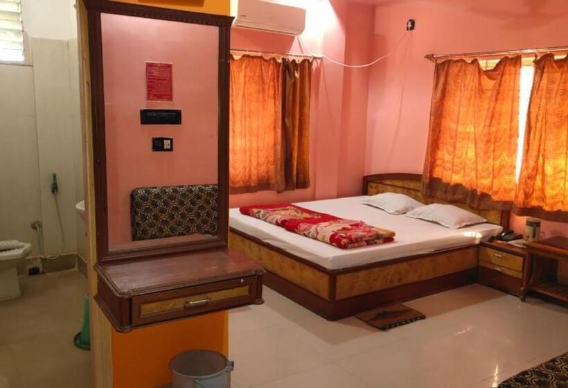 Quarto Quádruplo Estandar, Goroomgo Sunny Digha
