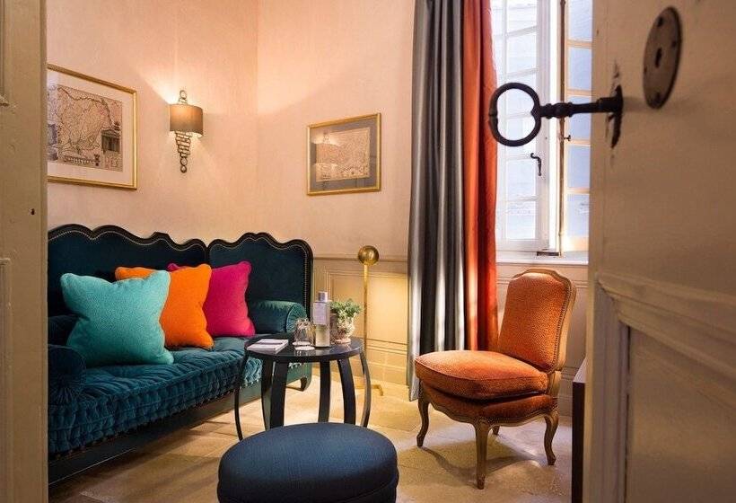 Полулюкс, La Maison D'uzès Relais & Châteaux