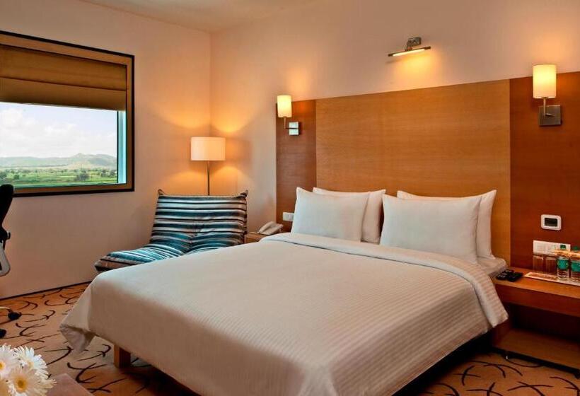 行政套房, Red Fox By Lemon Tree Hotels, Bhiwadi