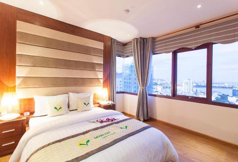 سوییت, Moonlight Hotel Suites & Spa Vip   High Floor, The Best View In The City Center, Dragon Bridge View