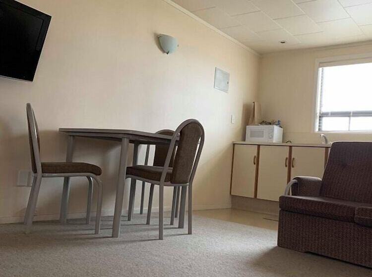 Студия Стандарт, Waiouru Welcome Inn
