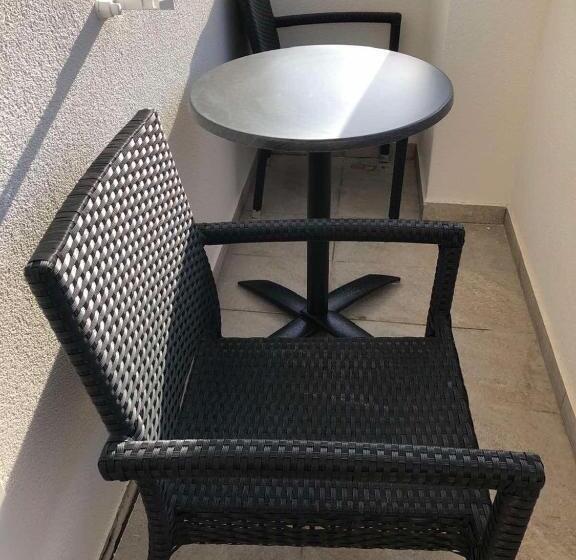 Номер Deluxe с Балконом, Diklo Beach Rooms Adults Only