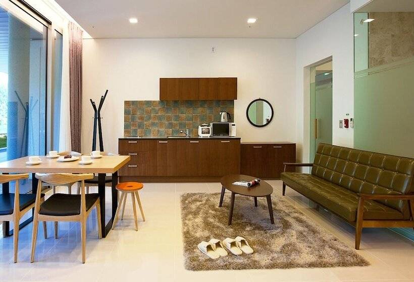 اتاق لوکس, Ethren Resort