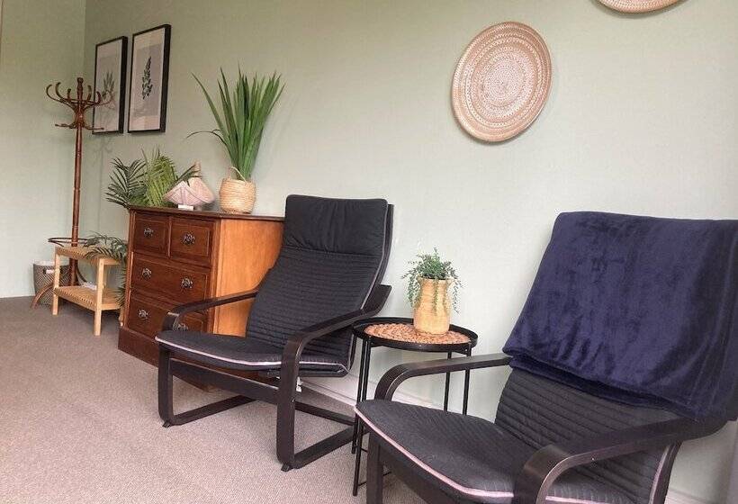 Семейный Номер, Sow And Piglets Guesthouse